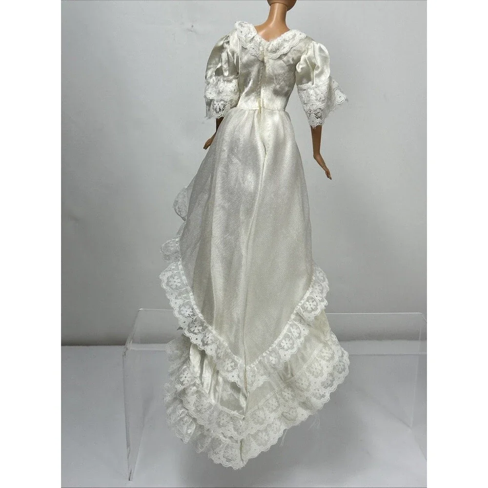 Unbranded doll not